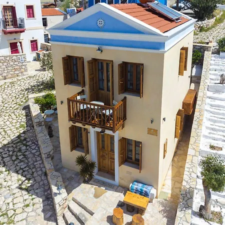 Alexandros Villa
